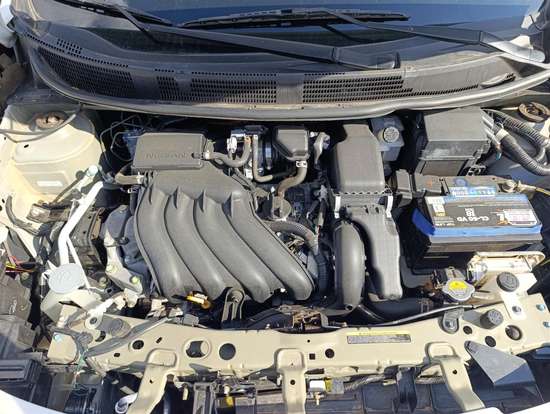 NISSAN-VERSA-2019