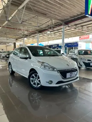 PEUGEOT 208 1.5 ALLURE 8V FLEX 4P MANUAL