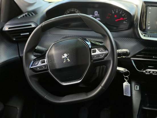 PEUGEOT-208-2023