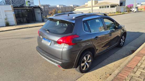 PEUGEOT-2008-2018