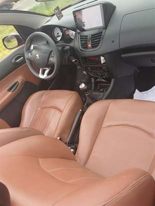 PEUGEOT-206-2001