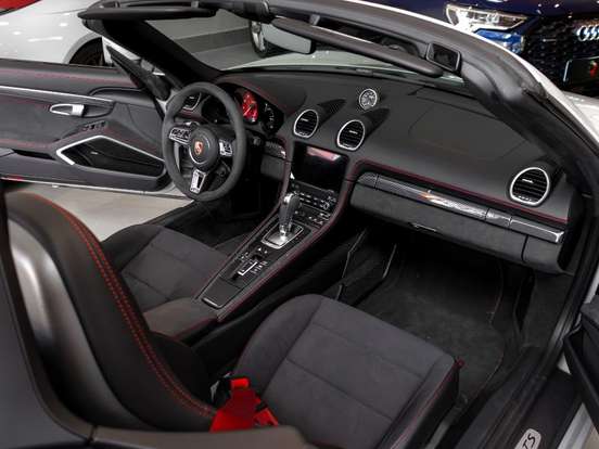PORSCHE-718-4.0 H6 GASOLINA BOXSTER GTS PDK PORSCHE-718-2024