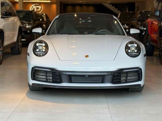 PORSCHE-911-2024