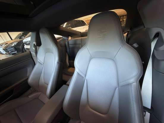 PORSCHE-911-2024