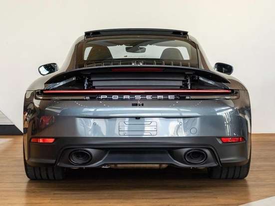 PORSCHE-911-2025