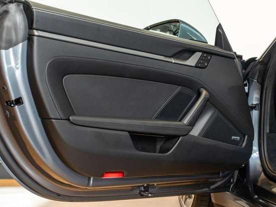 PORSCHE-911-2025