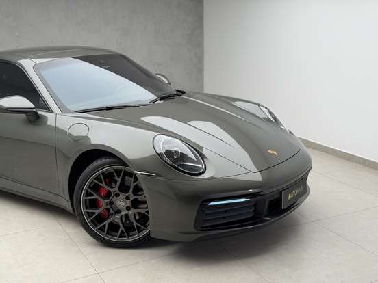 PORSCHE-911-2019
