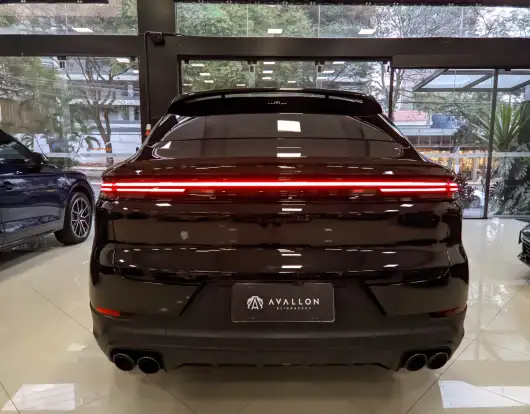 PORSCHE-CAYENNE-2025