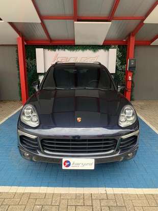 PORSCHE-CAYENNE-2016