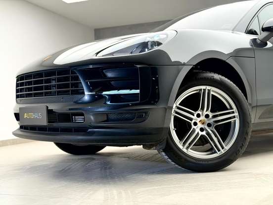PORSCHE-MACAN-2021