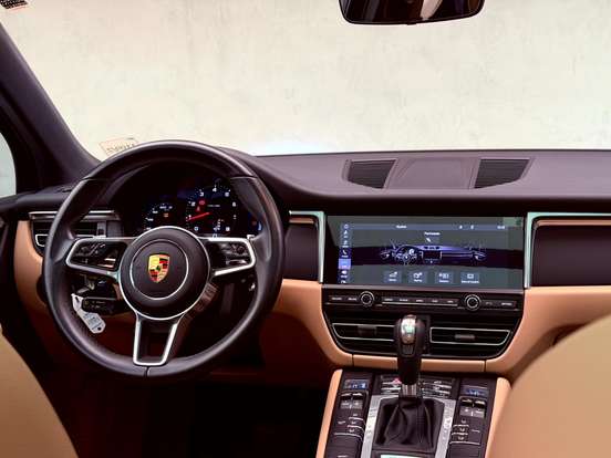 PORSCHE-MACAN-2021
