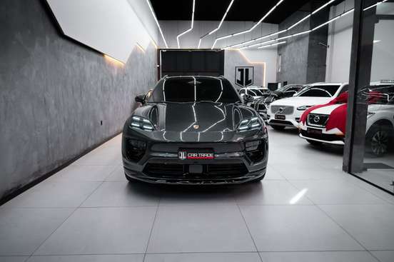 PORSCHE-MACAN-2024