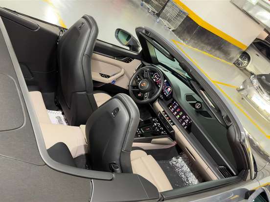 PORSCHE-911-3.0 24V H6 GASOLINA CARRERA CABRIOLET PDK PORSCHE-911-2024