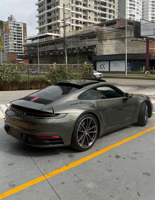 PORSCHE-911-2020
