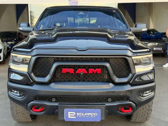 RAM-1500-5.7 V8 GASOLINA REBEL CD 4X4 AUTOMÁTICO RAM-1500-2022