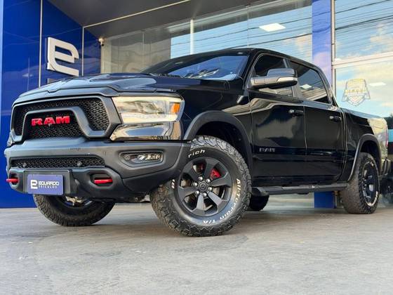 RAM 1500 5.7 V8 GASOLINA REBEL CD 4X4 AUTOMÁTICO