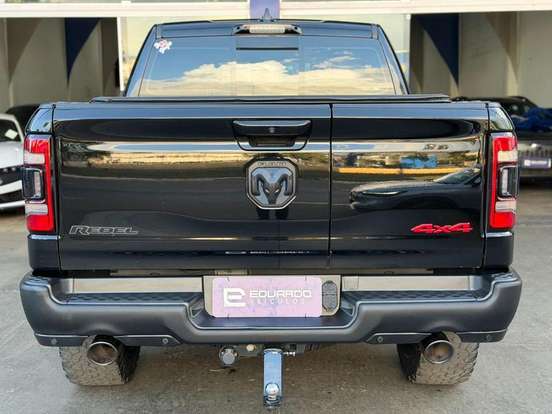 RAM-1500-5.7 V8 GASOLINA REBEL CD 4X4 AUTOMÁTICO RAM-1500-2022