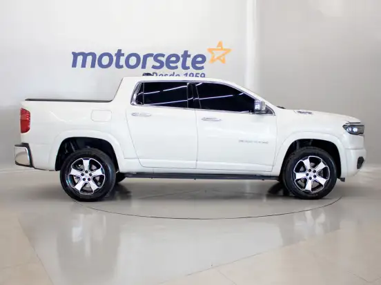 RAM-RAMPAGE-2.0 TURBO DIESEL LARAMIE 4X4 AUTOMÁTICO RAM-RAMPAGE-2023