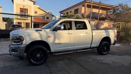 RAM-2500-6.7 I6 TURBO DIESEL LARAMIE CD 4X4 AUTOMÁTICO RAM-2500-2021