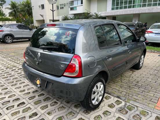 RENAULT-CLIO-2014