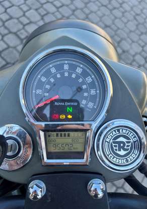 ROYAL ENFIELD-CLASSIC 350 SIGNALS-2024