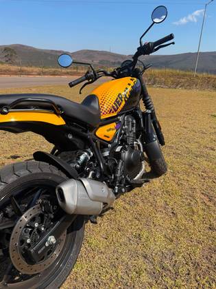 ROYAL ENFIELD GUERRILLA 450 