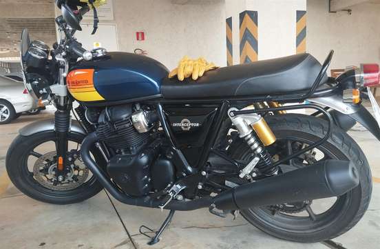 ROYAL ENFIELD-INTERCEPTOR-2024