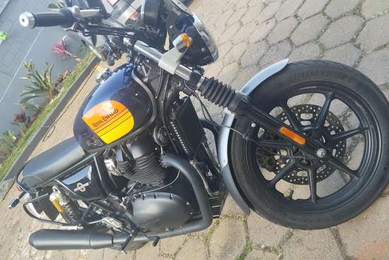 ROYAL ENFIELD-INTERCEPTOR-2024