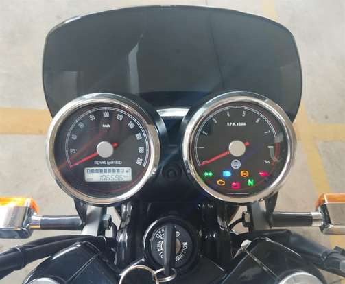 ROYAL ENFIELD-INTERCEPTOR-2024