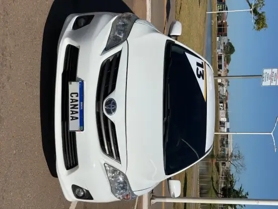 TOYOTA-COROLLA-2012