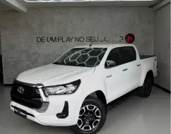 TOYOTA HILUX 2.8 D-4D TURBO DIESEL CD SRV 4X4 AUTOMÁTICO TOYOTA HILUX 2.8 D-4D TURBO DIESEL CD SRV 4X4 AUTOMÁTICO