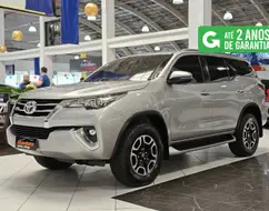 TOYOTA HILUX SW4 2.8 SRX 4X4 7 LUGARES 16V TURBO INTERCOOLER DIESEL 4P AUTOMÁTICO TOYOTA HILUX SW4 2.8 SRX 4X4 7 LUGARES 16V TURBO INTERCOOLER DIESEL 4P AUTOMÁTICO