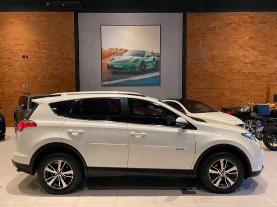 TOYOTA-RAV4-2.0 TOP 4X2 16V GASOLINA 4P AUTOMÁTICO TOYOTA-RAV4-2017