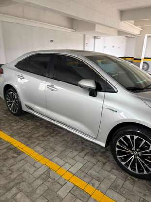 TOYOTA-COROLLA-2023