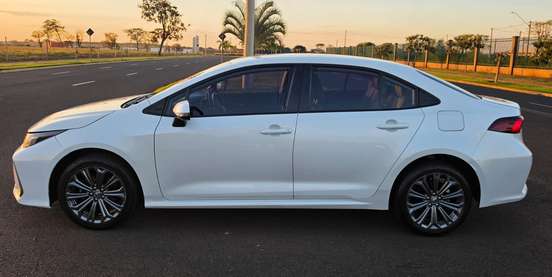 TOYOTA-COROLLA-2023