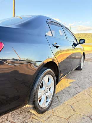 TOYOTA-COROLLA-2011