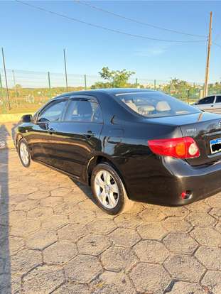 TOYOTA-COROLLA-2011