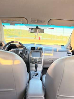 TOYOTA-COROLLA-2011