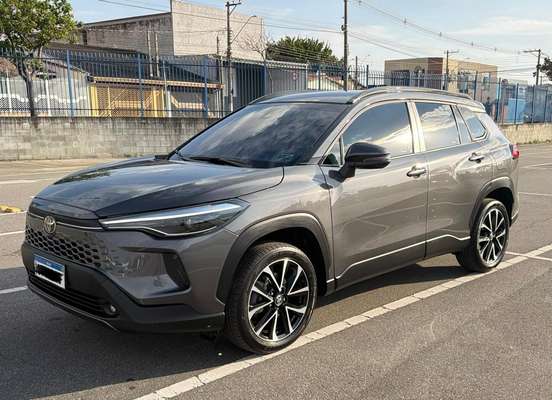 TOYOTA-COROLLA CROSS-2024