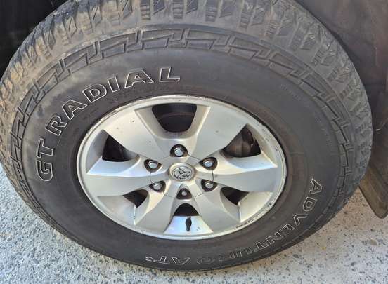 TOYOTA-HILUX-2014