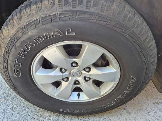 TOYOTA-HILUX-2.7 SRV 4X4 CD 16V FLEX 4P AUTOMÁTICO TOYOTA-HILUX-2014