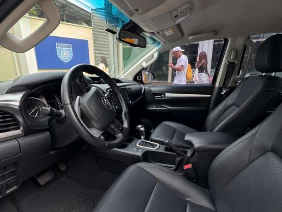 TOYOTA-HILUX-2.8 D-4D TURBO DIESEL CD SRX 4X4 AUTOMÁTICO TOYOTA-HILUX-2021