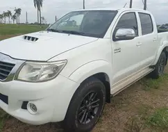 TOYOTA HILUX 3.0 SRV 4X4 CD 16V TURBO INTERCOOLER DIESEL 4P AUTOMÁTICO TOYOTA HILUX 3.0 SRV 4X4 CD 16V TURBO INTERCOOLER DIESEL 4P AUTOMÁTICO