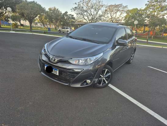 TOYOTA-YARIS-2021