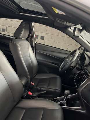 TOYOTA-YARIS-2024