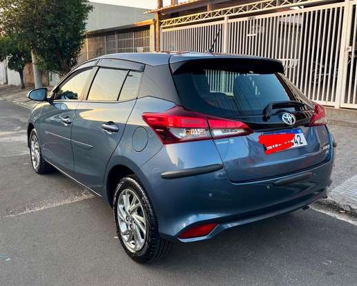 TOYOTA-YARIS-2022