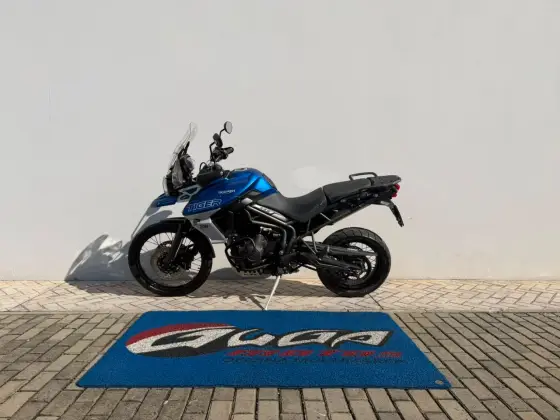 TRIUMPH TIGER 800 XCX 