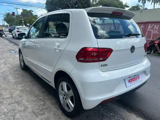VOLKSWAGEN-FOX-1.6 MSI COMFORTLINE 8V FLEX 4P MANUAL VOLKSWAGEN-FOX-2014