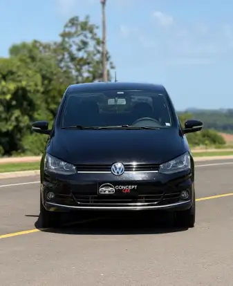 VOLKSWAGEN-FOX-2019