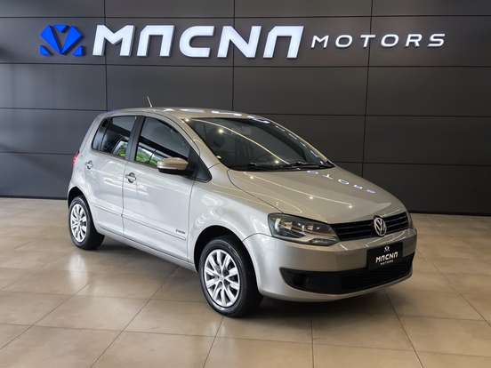 VOLKSWAGEN-FOX-2012